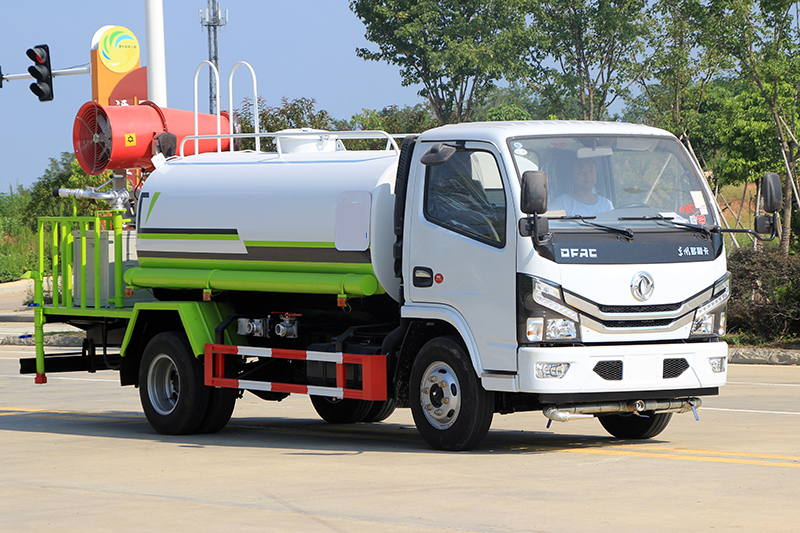 國(guó)六小多利卡 5噸 噴霧車